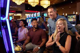 mmr66 တိုက်ရိုက်ကာစီနို Live Dealer Baccarat Table HD Streaming မြင်ကွင်း